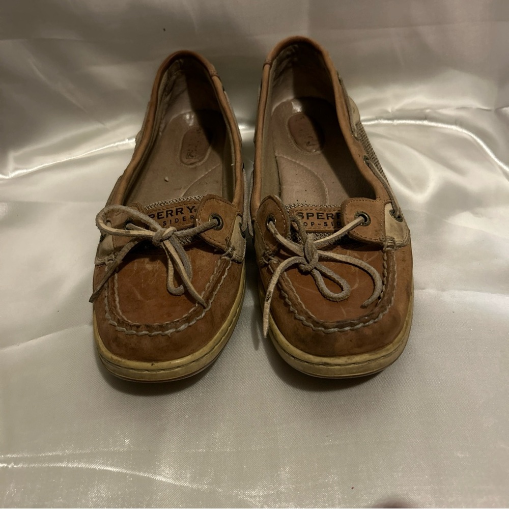 Shoes - Picture 2 of 6